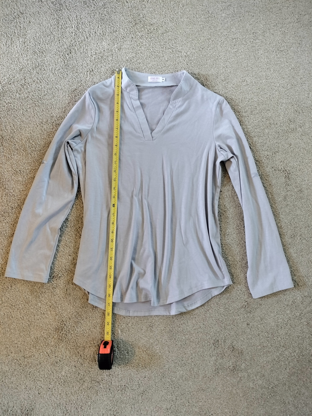 Relaxed V-Neck Long Sleeve Tee in Light Gray
